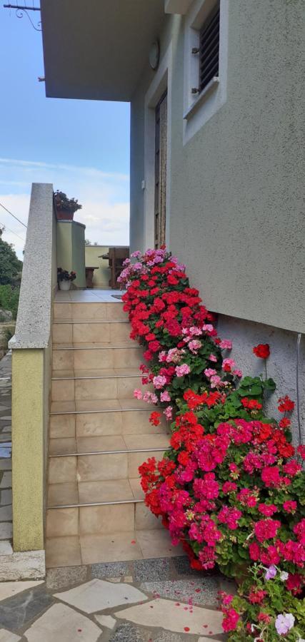 Kelk Loznati Apartment Luaran gambar